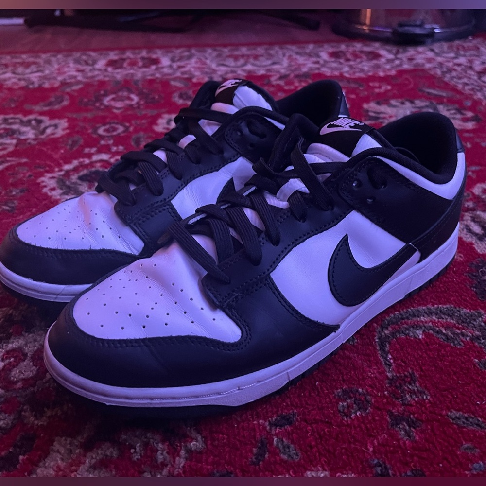 Nike Men's Panda Dunks SIZE 10.5